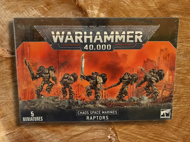 Chaos Space Marines: Raptors