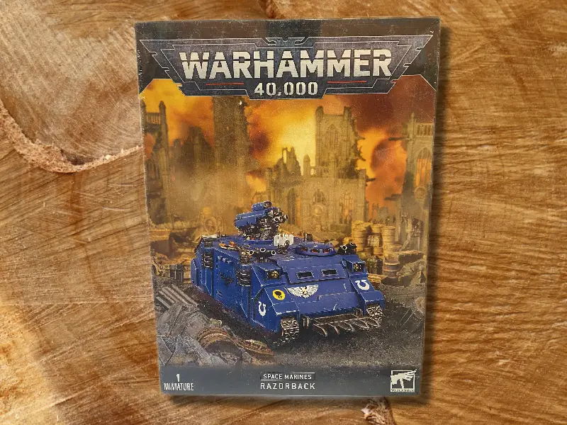 Space Marines: Razorback – Warhammer 40,000 Miniature Set
