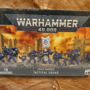 Space Marines: Tactical Squad – Warhammer 40,000 Miniature Set